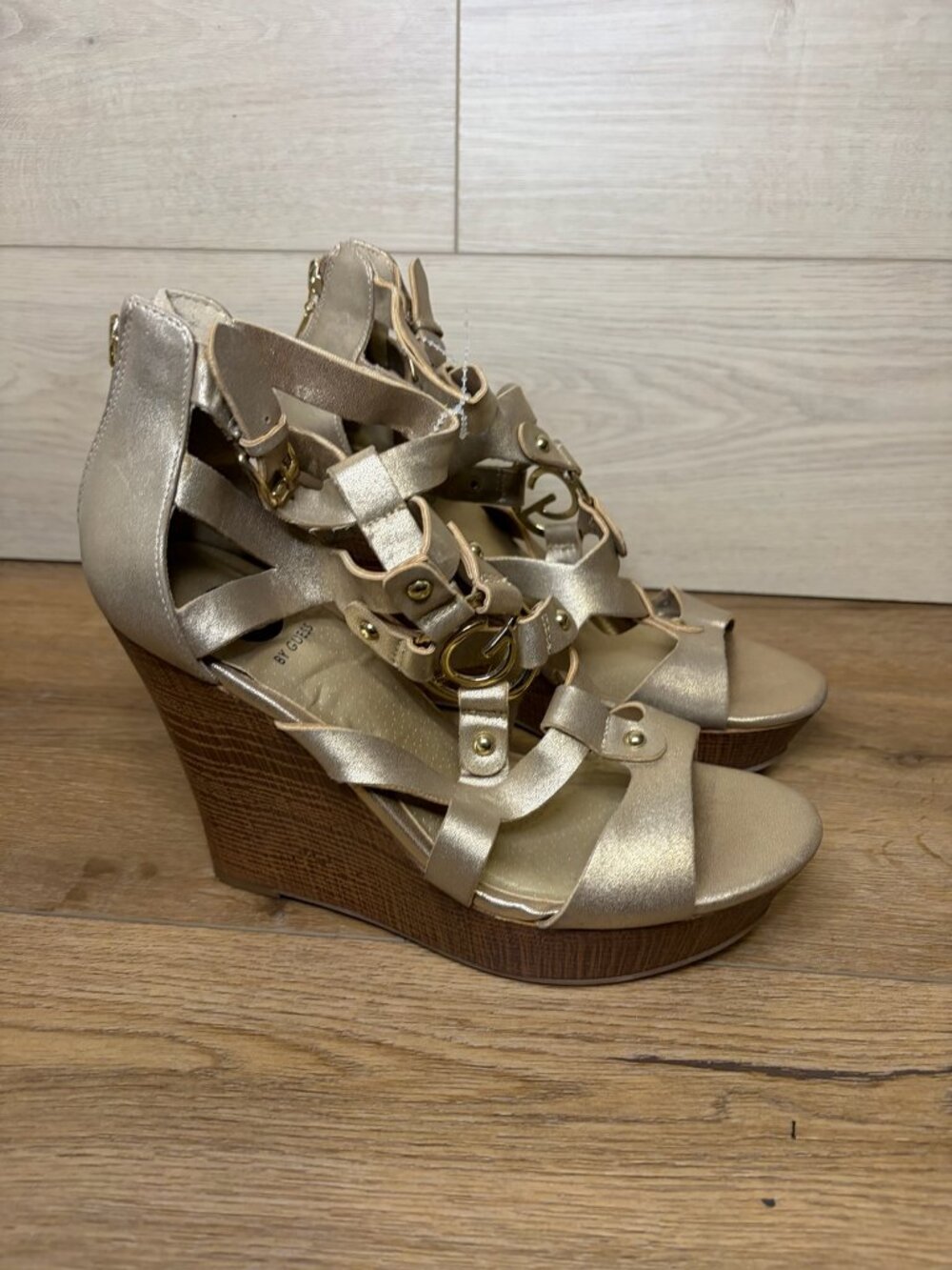 Macy's by GUESS Gold Metallic Gladiator Wedge Sandals Size 8.5M NWT